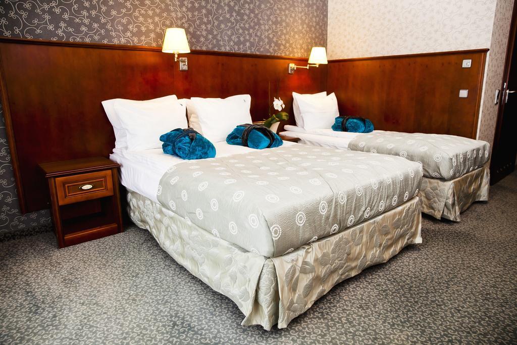 Hotel&Spa Stary Dziwnow Basen Swimming Pool Room photo